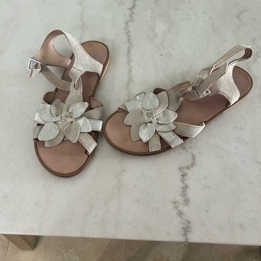 H&M Cream Sandals with Floral Accent